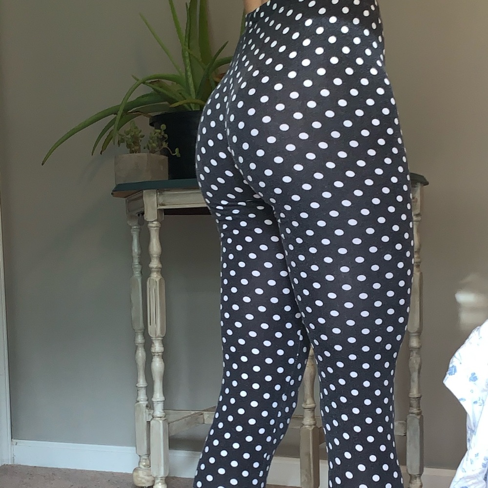 Polka dot leggings